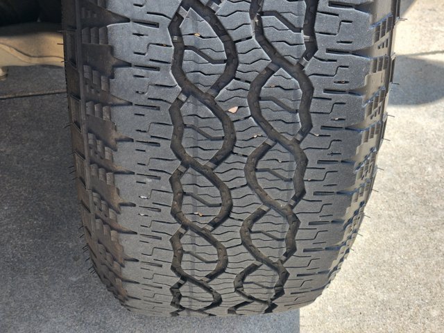 Certified 2024 Ford Ranger XL RWD image 11