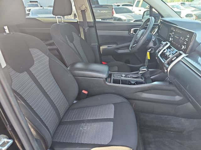 Used 2022 Kia Sorento LX FWD image 12