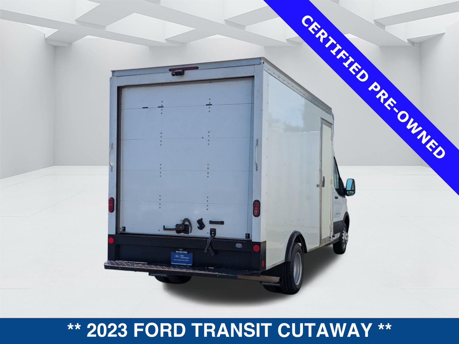 Certified 2023 Ford Transit 350 DRW RWD image 4