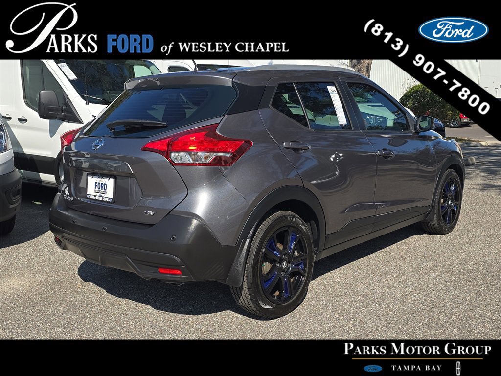 Used 2020 Nissan Kicks SV image 3