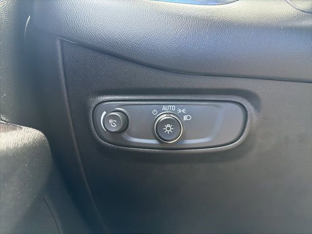 Used 2021 Chevrolet Equinox LT AWD/4WD image 25