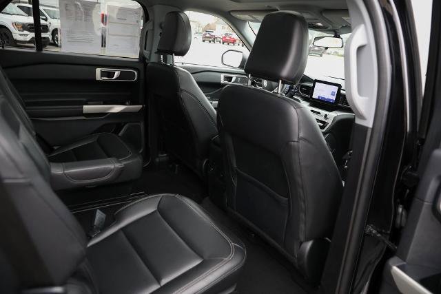 Certified 2022 Ford Explorer XLT w/ Equipment Group 202A image 38