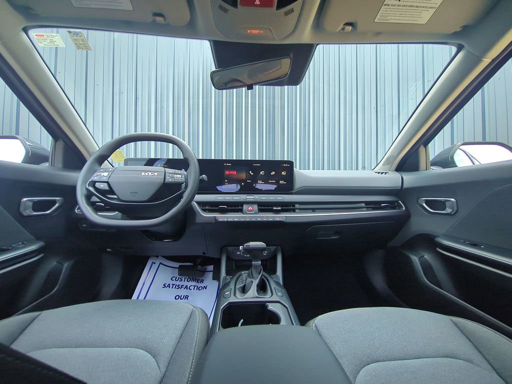 Used 2025 Kia K4 FWD image 25