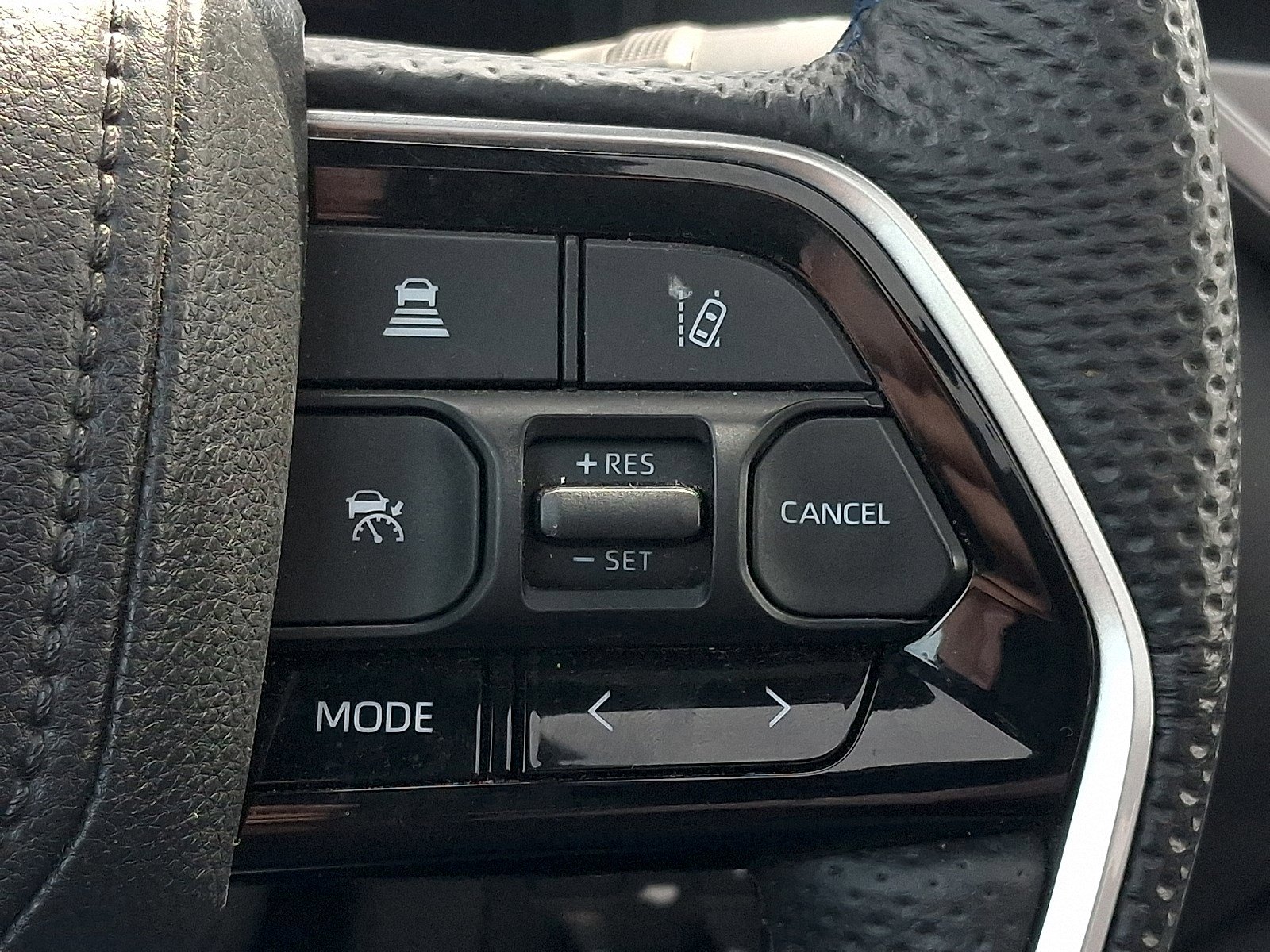 Used 2025 Toyota Tundra Platinum AWD/4WD image 22