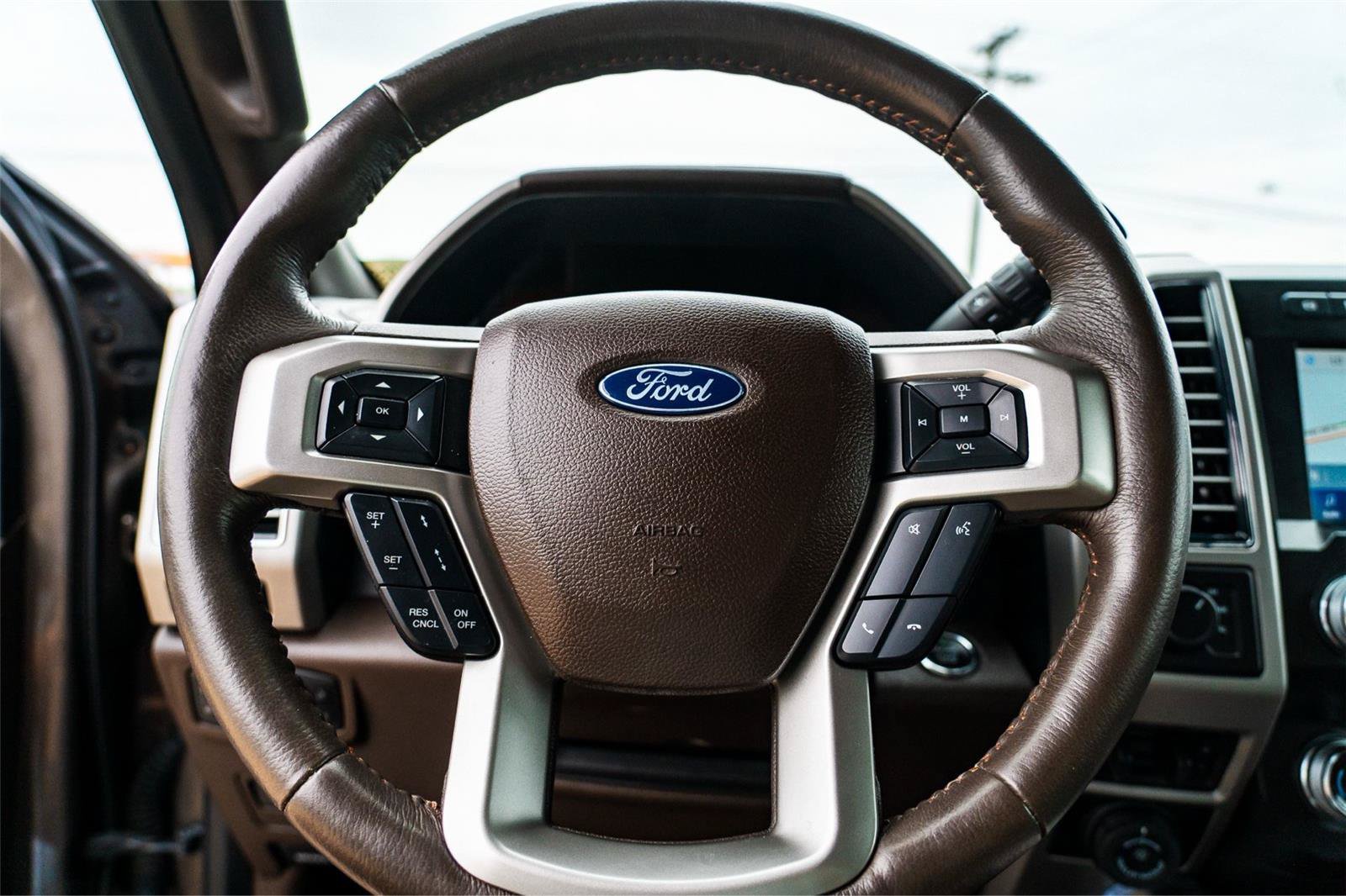 Certified 2020 Ford F350 King Ranch w/ King Ranch Ultimate Package AWD/4WD image 13