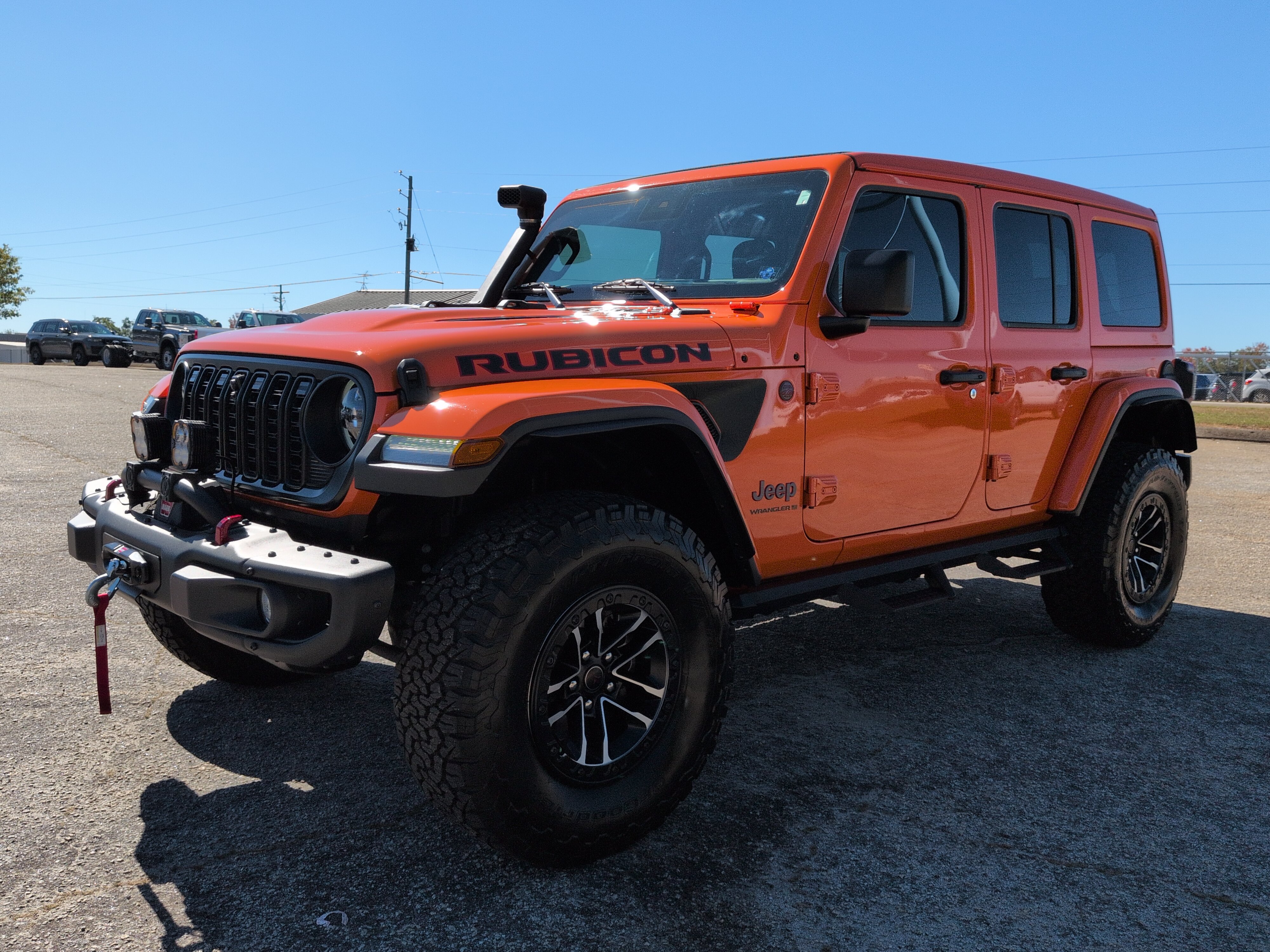 Used 2025 Jeep Wrangler Unlimited Rubicon AWD/4WD image 6