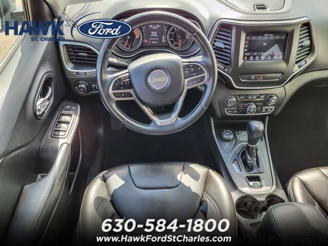 Used 2019 Jeep Cherokee Latitude Plus w/ Comfort/Convenience Group AWD/4WD image 10
