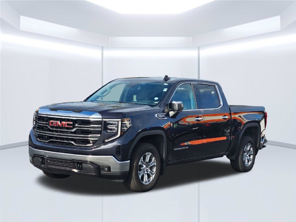 Used 2025 GMC Sierra 1500 SLT RWD image 2