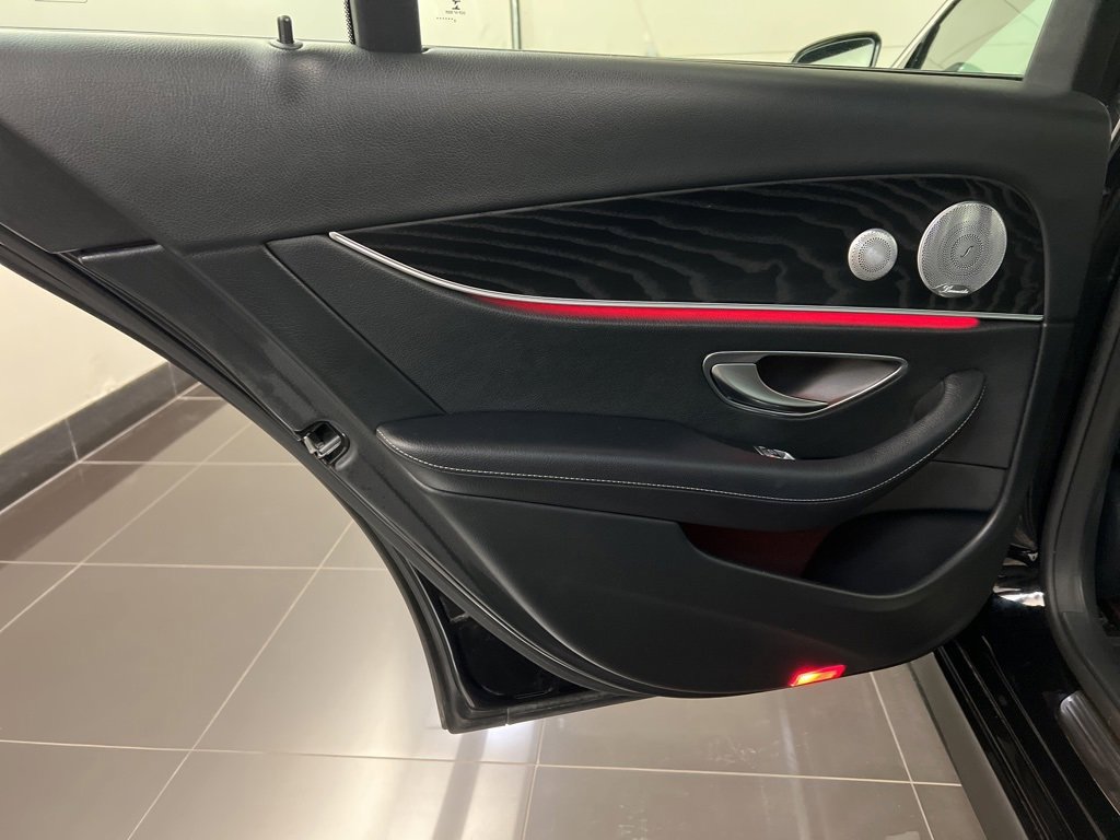 Used 2018 Mercedes-Benz E 300 E 300 image 29