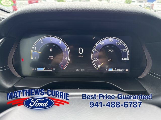 Used 2024 Jeep Grand Cherokee Limited w/ Black Appearance Package RWD image 15