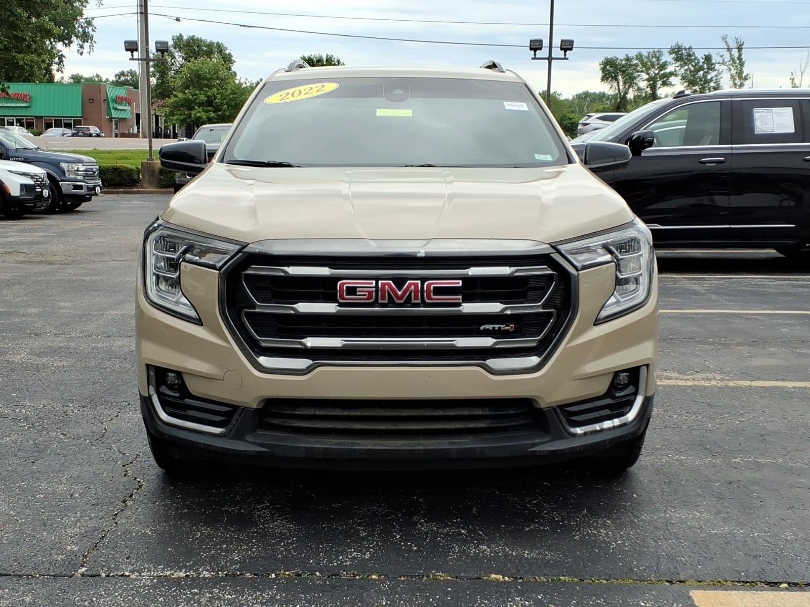 Used 2022 GMC Terrain AT4 w/ LPO, Floor Liner Package AWD/4WD image 32