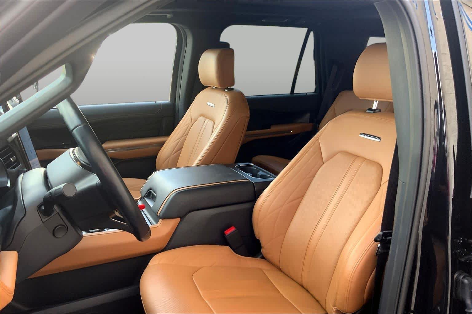 Certified 2023 Ford Expedition Platinum RWD image 8