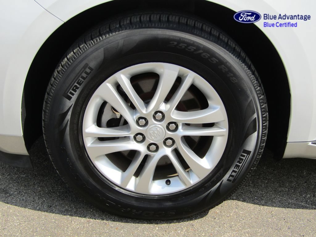 Used 2019 Buick Enclave Essence w/ LPO, Hit The Road Package AWD/4WD image 31