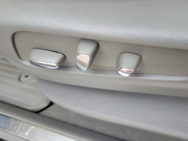 Used 2019 Cadillac XT5 Luxury FWD image 25