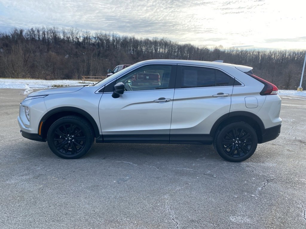 Used 2024 Mitsubishi Eclipse Cross LE image 2