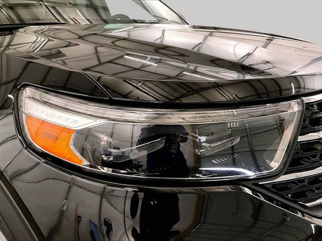 Certified 2022 Ford Explorer XLT w/ Equipment Group 202A AWD/4WD image 28
