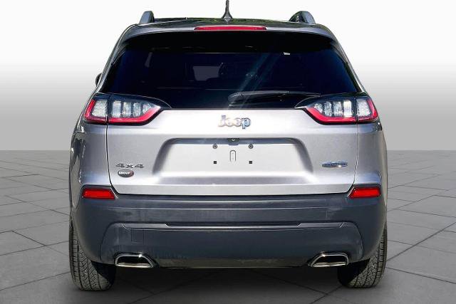 Used 2019 Jeep Cherokee Latitude Plus w/ Cold Weather Group AWD/4WD image 4
