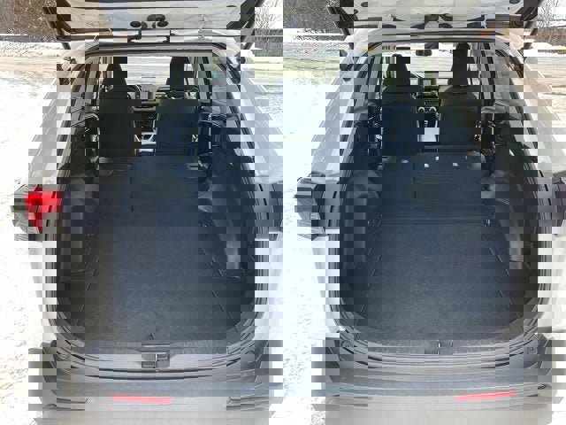 Used 2023 Toyota RAV4 XLE AWD/4WD image 32