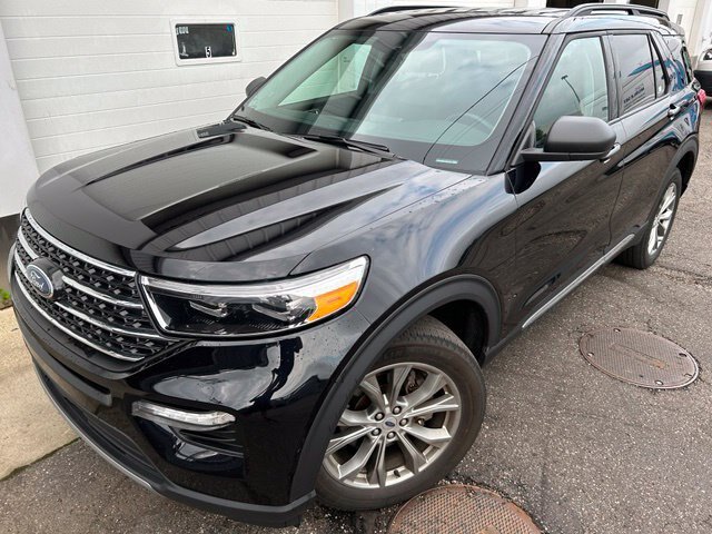 Certified 2023 Ford Explorer XLT w/ Equipment Group 202A