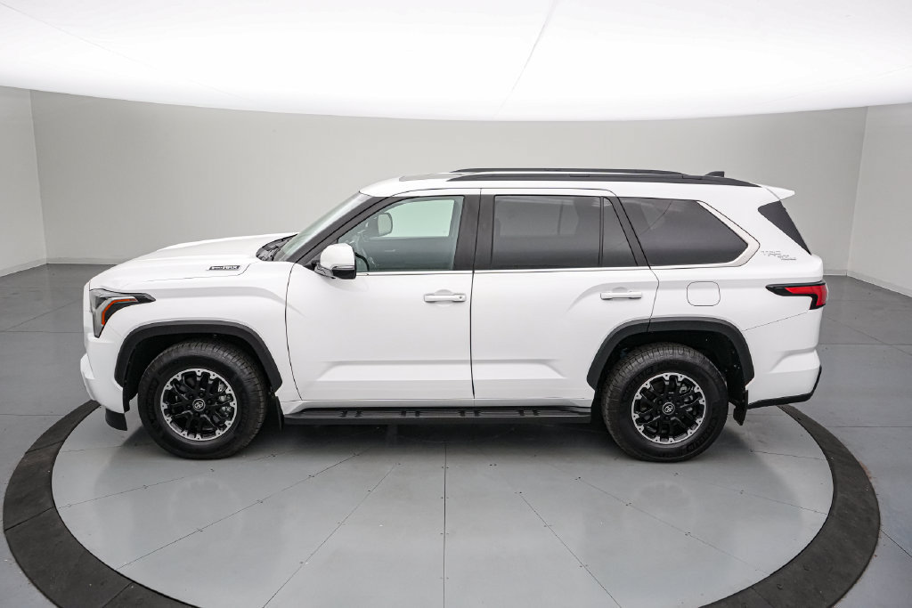 Used 2026 Toyota Sequoia SR5 w/ TRD Off-Road Package AWD/4WD image 7