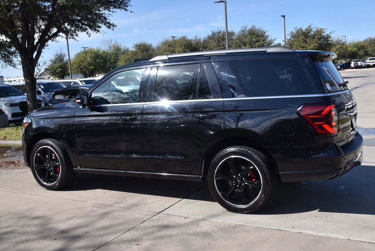 Certified 2023 Ford Expedition Limited image 7