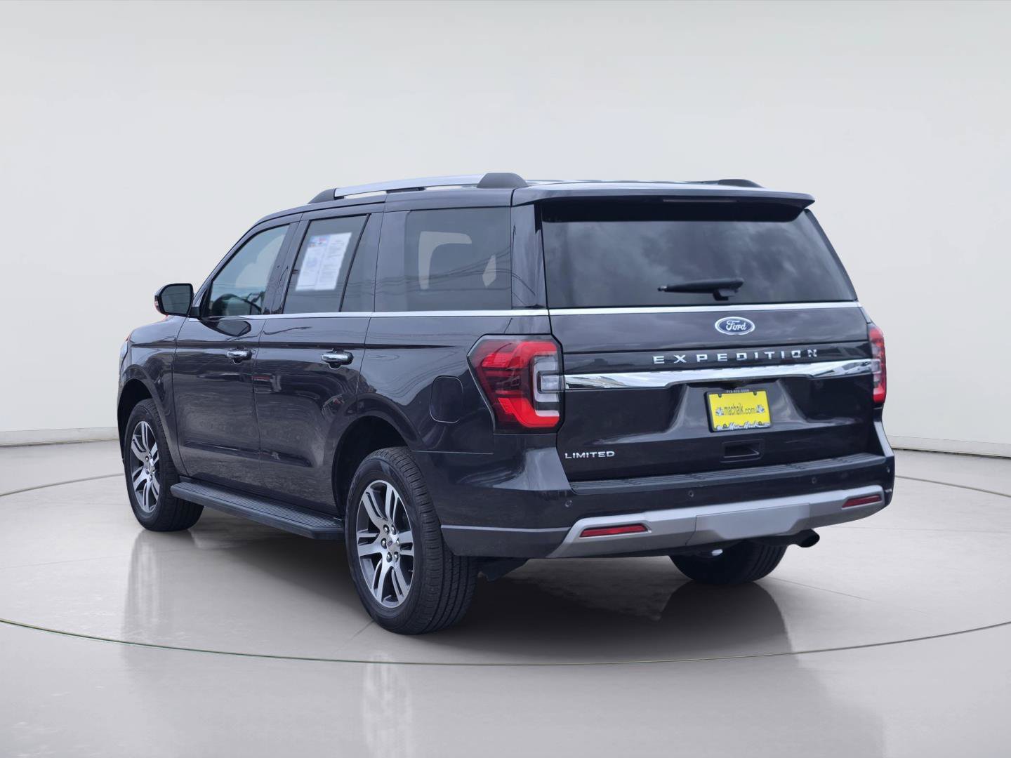 Certified 2024 Ford Expedition Limited AWD/4WD image 5