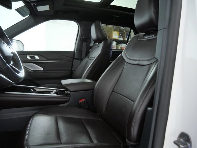Certified 2025 Ford Explorer Platinum AWD/4WD image 13
