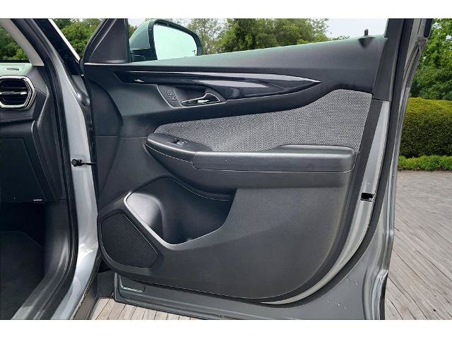 Used 2025 Chevrolet TrailBlazer LT AWD/4WD image 23