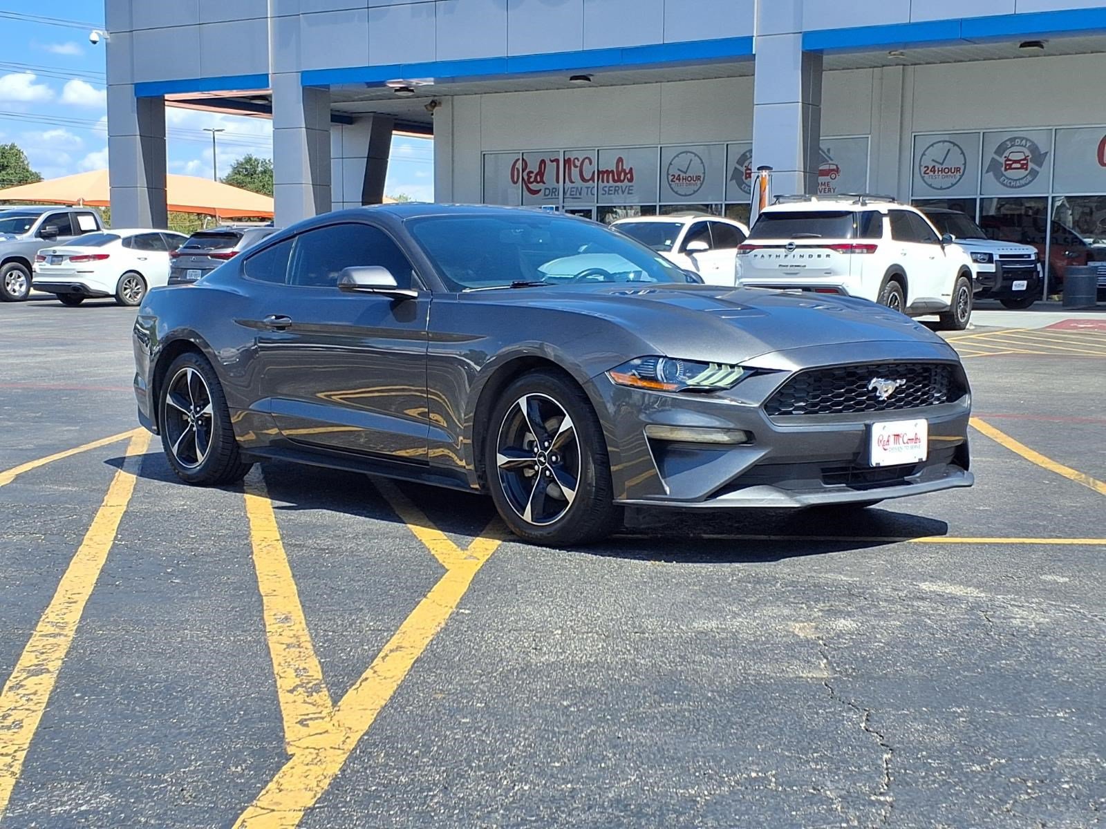 Certified 2020 Ford Mustang Coupe RWD image 4