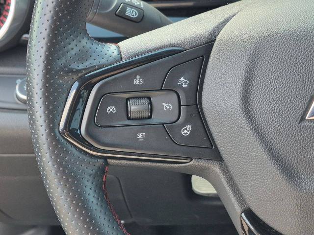 Used 2024 Chevrolet Trax RS FWD image 19