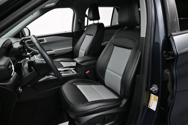 Certified 2024 Ford Explorer XLT w/ Equipment Group 202A AWD/4WD image 12