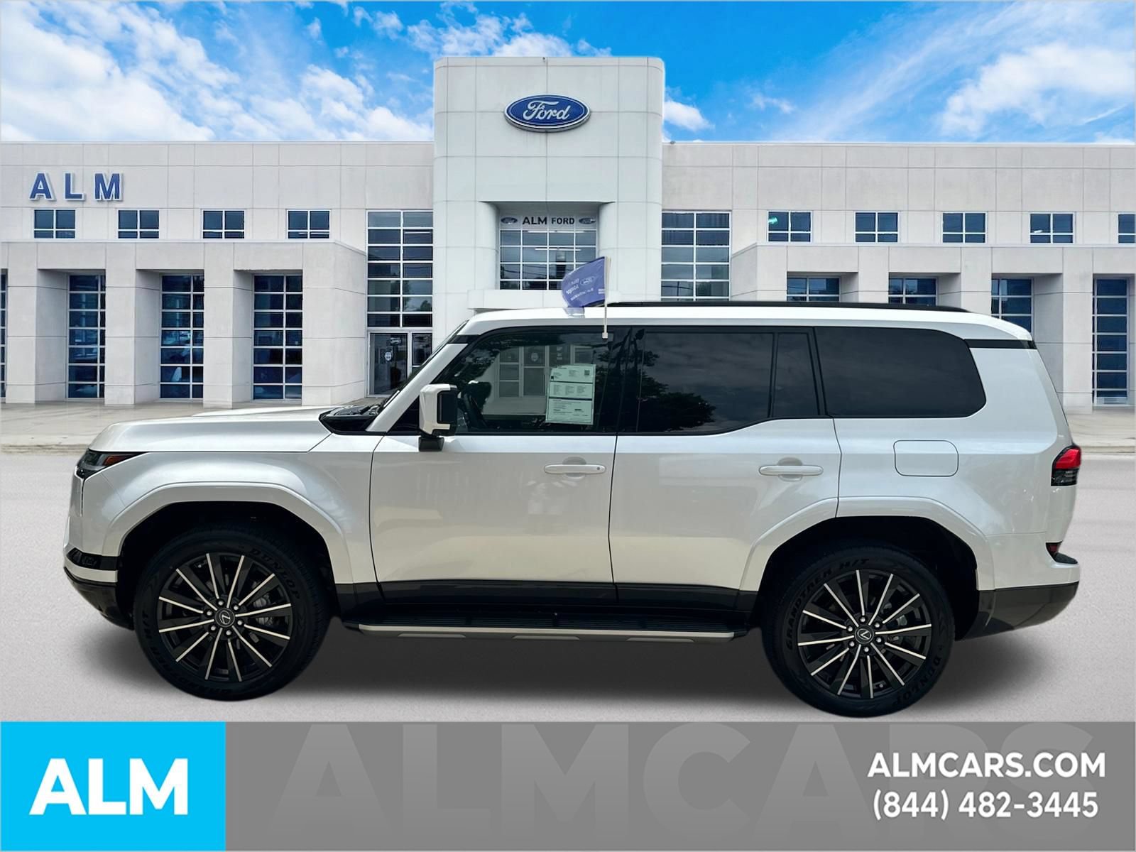 Used 2026 Lexus GX 550 w/ Accessory Package (2T) AWD/4WD image 9