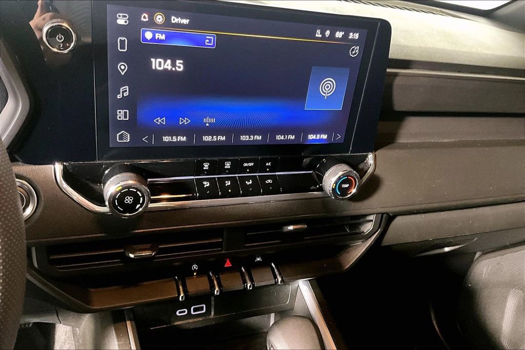 Used 2025 Chevrolet Colorado W/T image 24