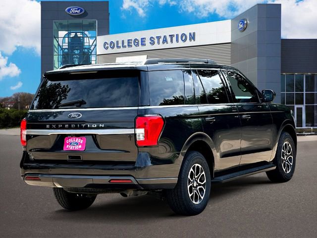 Certified 2022 Ford Expedition XLT RWD image 4