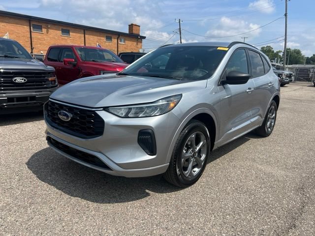 Certified 2024 Ford Escape ST-Line w/ Tech Pack #1 AWD/4WD image 27