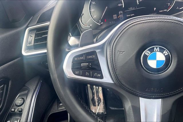 Used 2020 BMW 330i Sedan w/ M Sport Package RWD image 18
