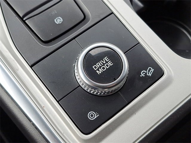 Certified 2023 Ford Explorer XLT w/ Equipment Group 202A image 18