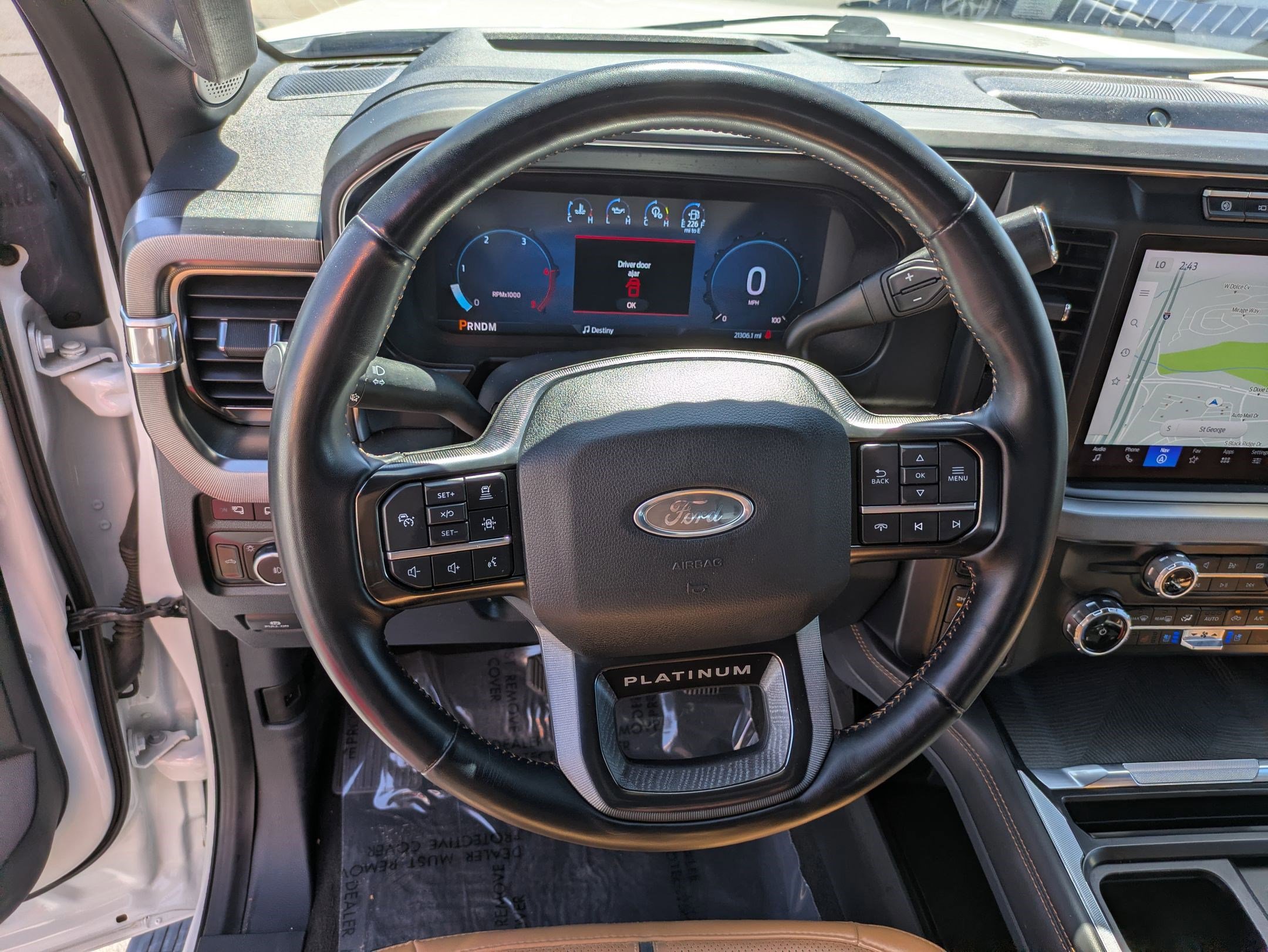 Certified 2023 Ford F250 Platinum w/ FX4 Off-Road Package AWD/4WD image 18