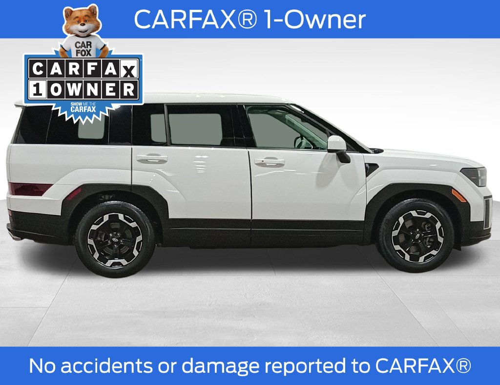 Used 2024 Hyundai Santa Fe SE AWD/4WD image 2