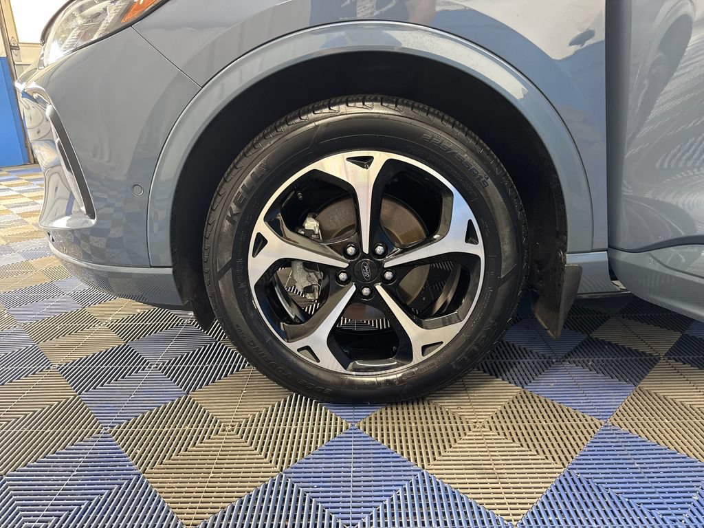 Certified 2024 Ford Escape ST-Line Elite w/ Premium Technology Package AWD/4WD image 29