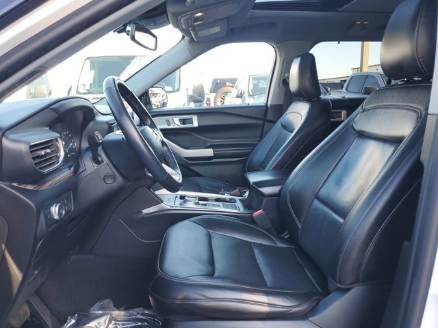 Certified 2022 Ford Explorer Limited w/ Equipment Group 301A image 14