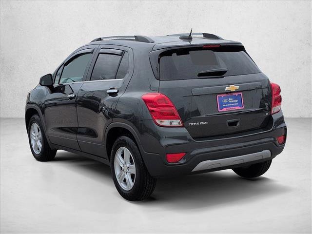 Used 2020 Chevrolet Trax LT w/ Sun & Sound Package image 5