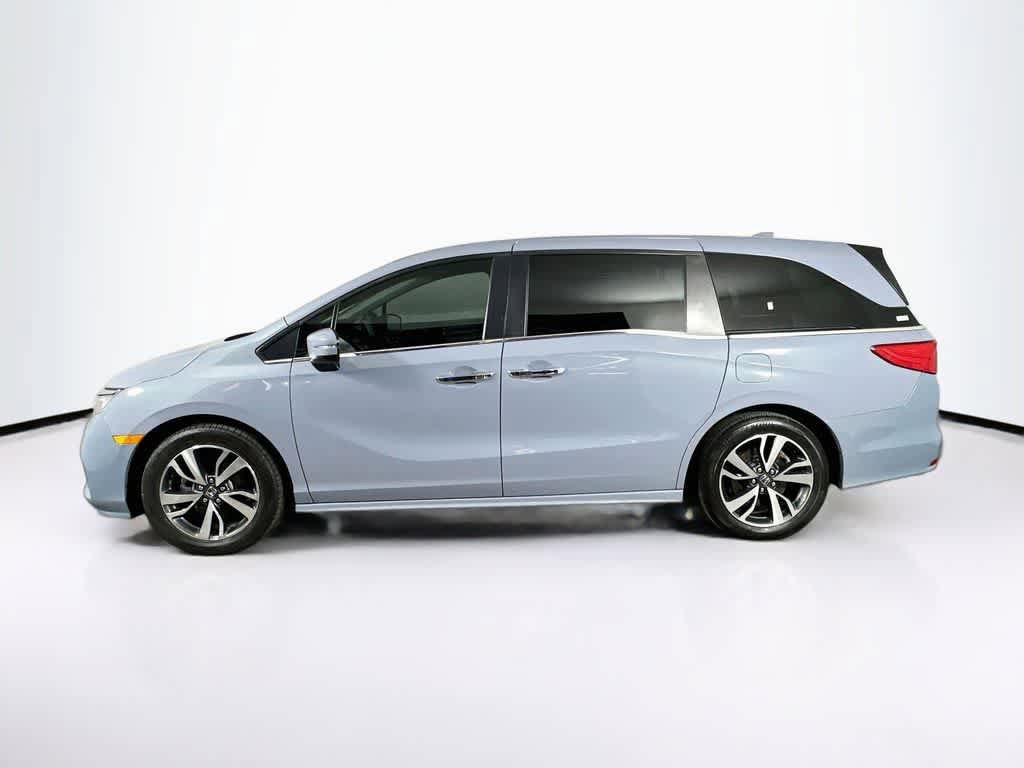 Used 2024 Honda Odyssey Touring image 3