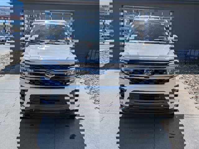 Certified 2024 Ford Expedition XLT image 9