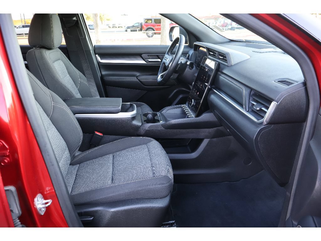 Used 2025 GMC Terrain Elevation AWD/4WD image 18
