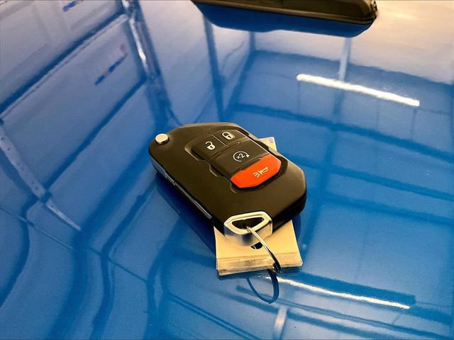 Used 2021 Jeep Gladiator Overland AWD/4WD image 9