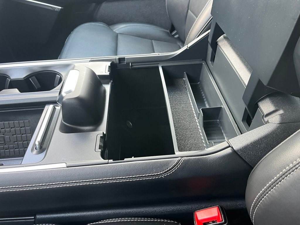 Certified 2025 Ford Expedition Max Platinum w/ Driver's Package AWD/4WD image 34