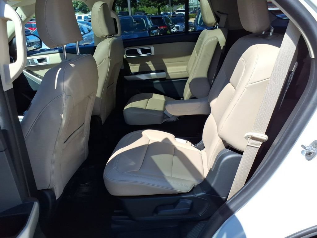 Certified 2023 Ford Explorer XLT w/ Equipment Group 202A AWD/4WD image 12