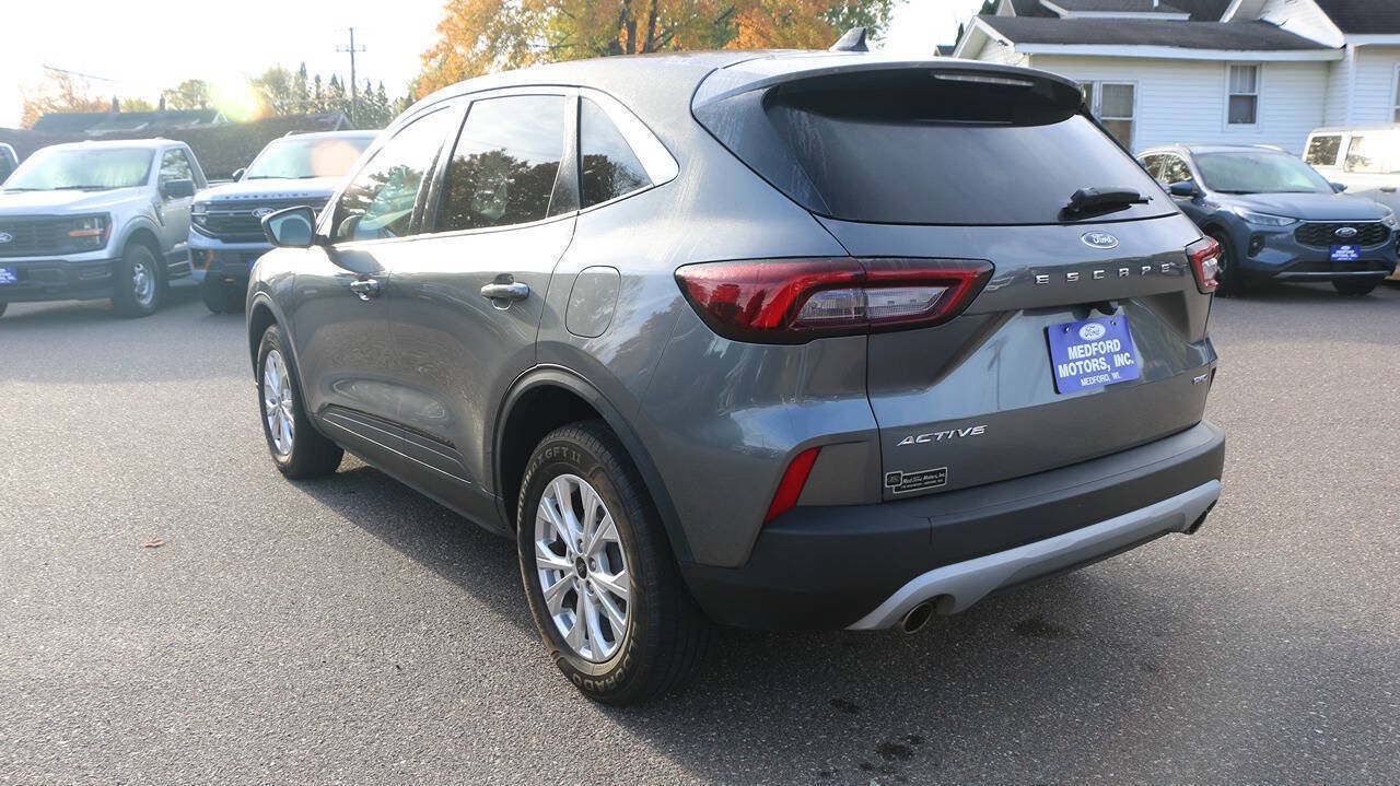 Certified 2024 Ford Escape Active AWD/4WD image 3