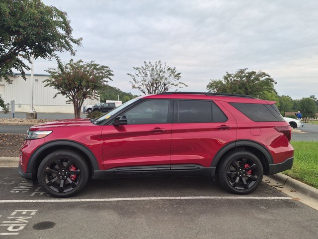 Certified 2023 Ford Explorer ST w/ Equipment Group 401A AWD/4WD image 5